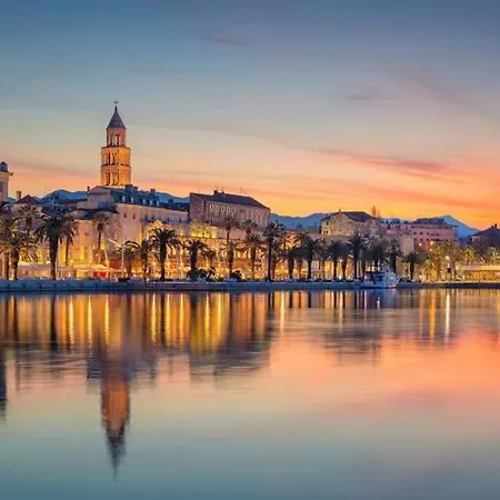 Isabela - 3 Bedrooms - Near To Mall Of Apartment Split