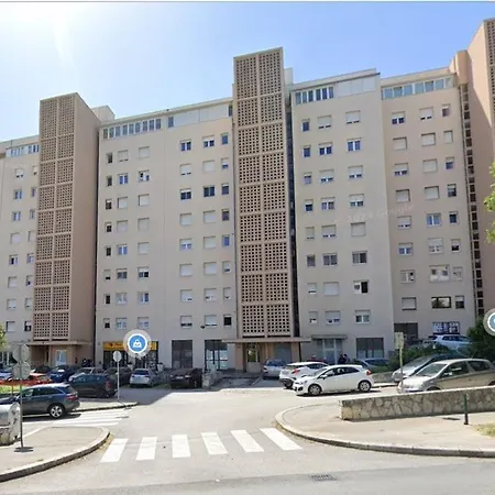 Isabela - 3 Bedrooms - Near To Mall Of