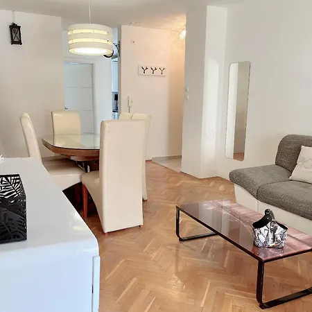 Isabela - 3 Bedrooms - Near To Mall Of Appartamento Spalato